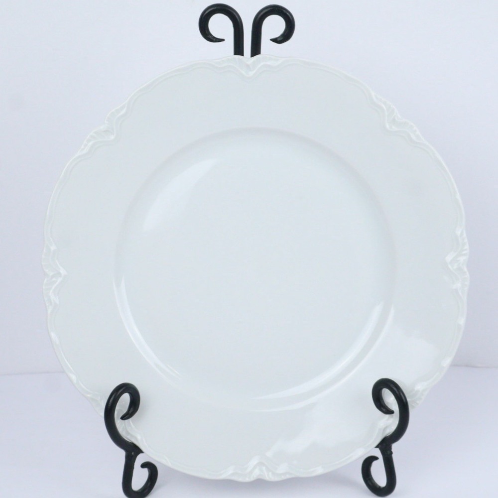 VTG Hutschenreuther Selb Bavarian 9 5/8" All White Dinner Plates (3) Replacement
